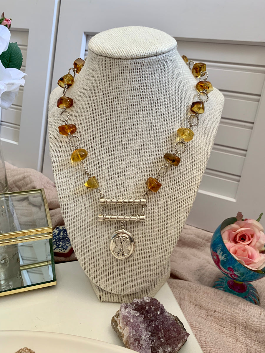 Camila - Sterling Silver Butterfly Amber Necklace - Arteplata Jewelry Gallery